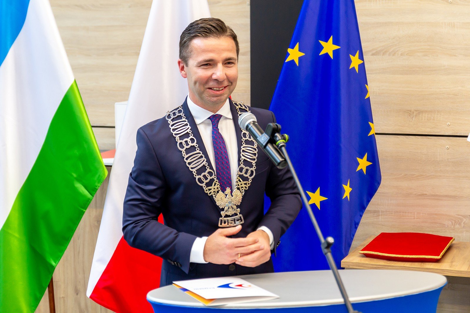 Grzegorz Garczyński zaprzysiężony na stanowisko Burmistrza Krosna Odrzańskiego djmedia:131