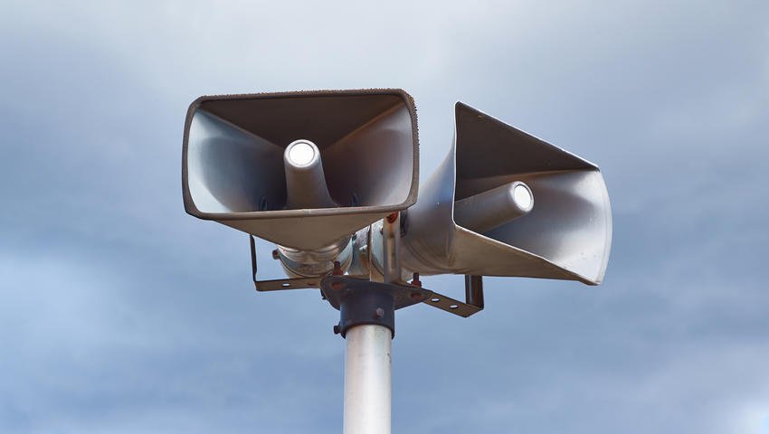 Głośna próba syren alarmowych